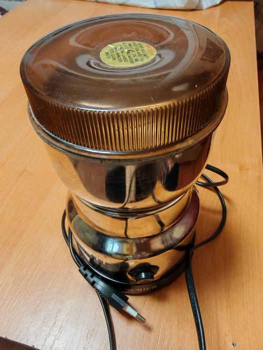 Кавомолка Premier /кофемолка