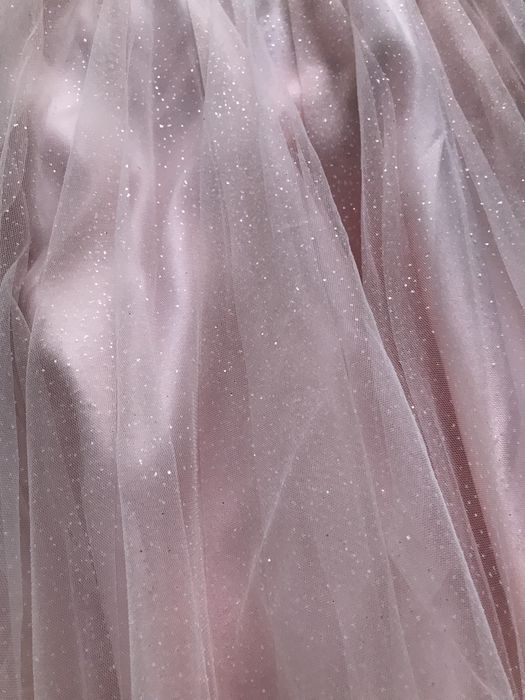 Платье.           .