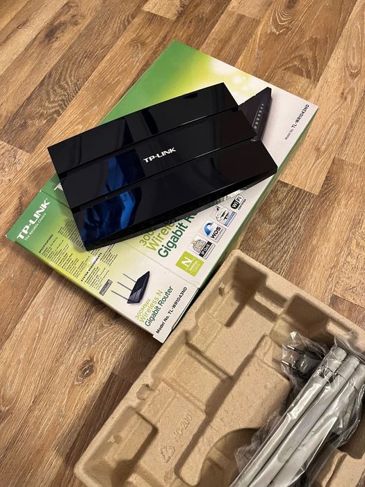 Sprzedam router WiFi TP-LINK TL-WR1043ND (300Mbps, Gigabit, 3 anteny)