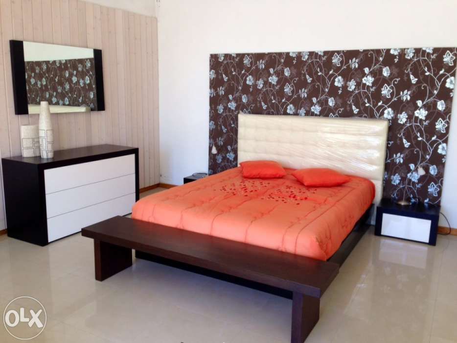 Quartos de casal lacado NOVO e outros vendo para alugar espaço