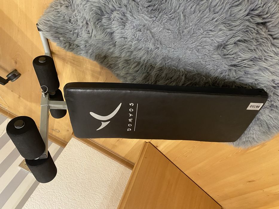 Ławka treningowa do ćwieczen brzucha na brzuszki