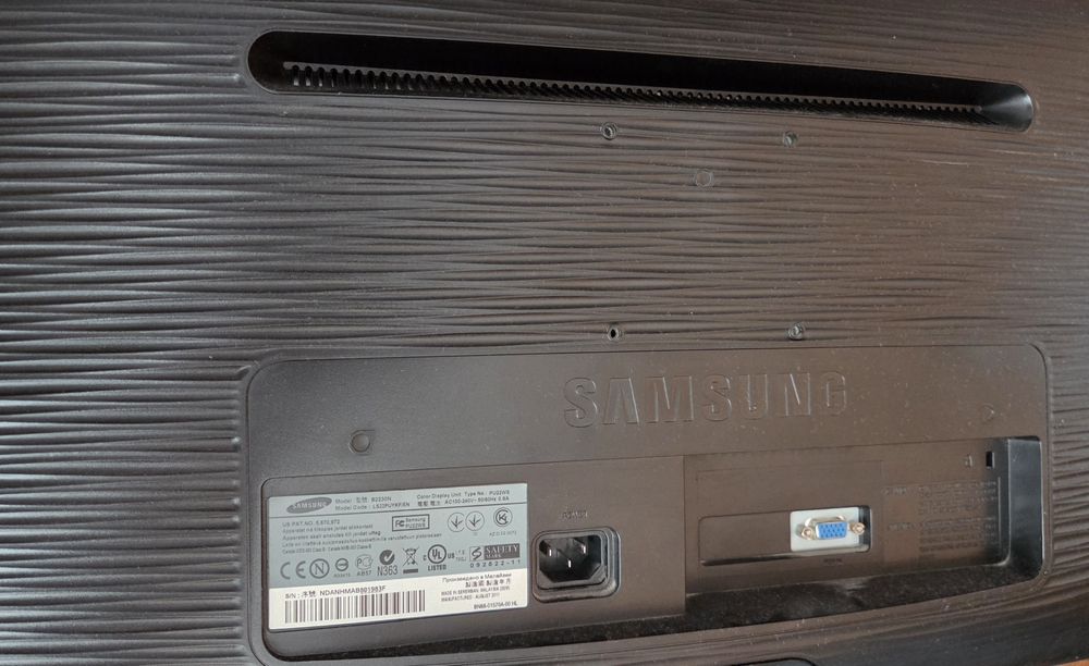 Продам Samsung SyncMaster B2230