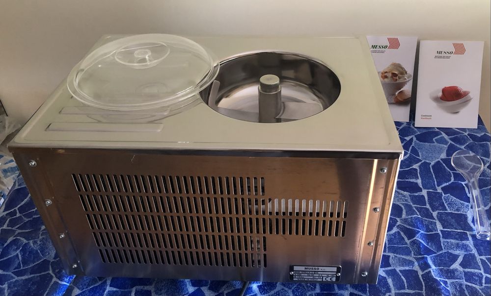 Máquina de Gelados Italiana Musso Stella  Pola