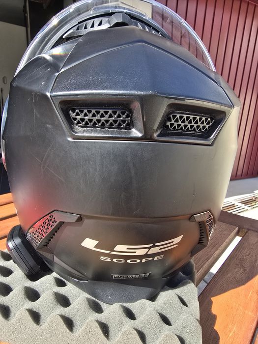 Capacete modelar LS2  usado tamanho M, com Intercomunicador  Freecom 1+