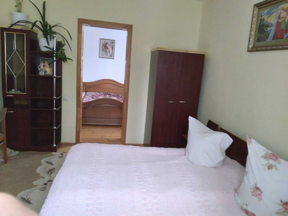 Здаю двомісні та багатомісні номери під ключ зі всіма умовами