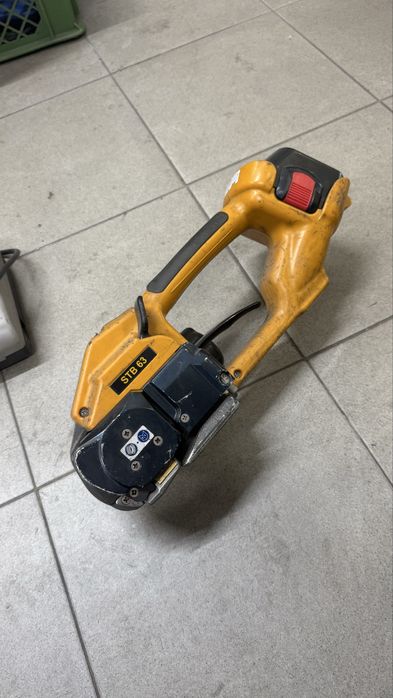 Maquina de cintar a bateria