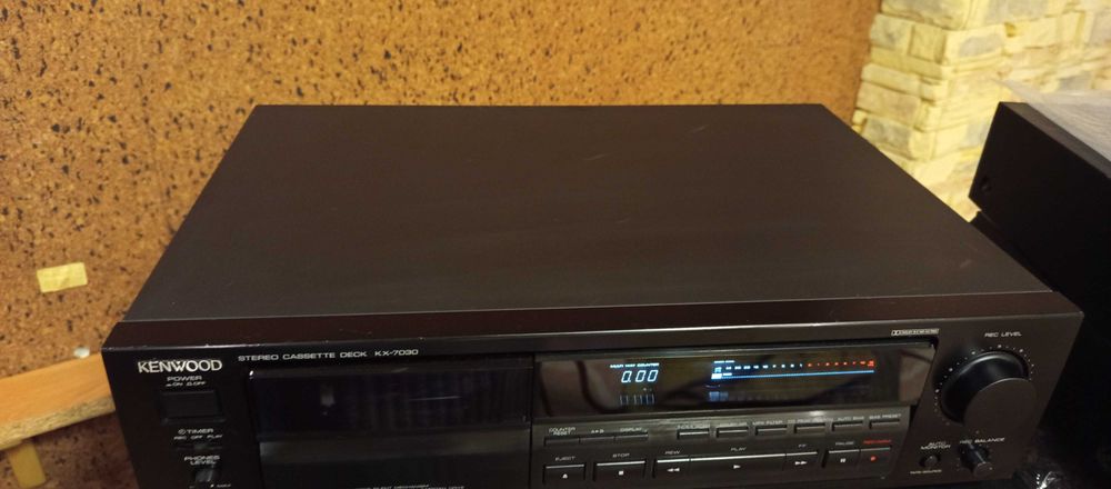 Кассетная дека KENWOOD KX-7030 (три головки)