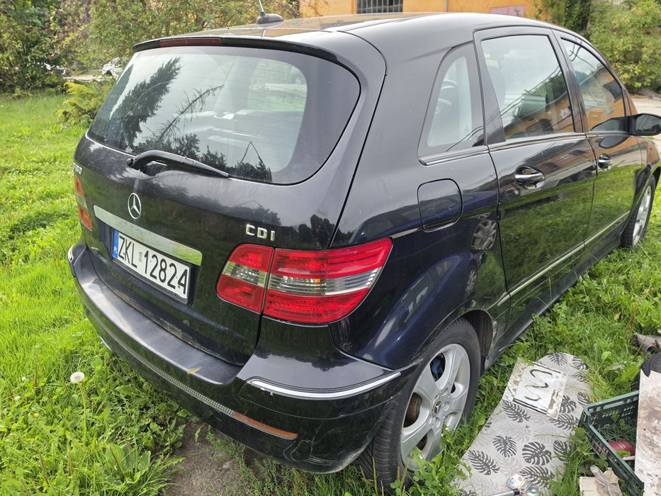 Mercedes B180 * Automat * Długie Opłaty *