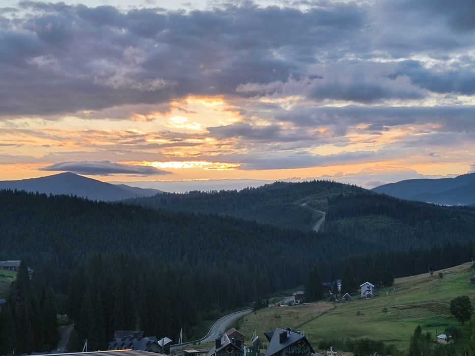 Відпочинок в Карпатах Mountain Dew