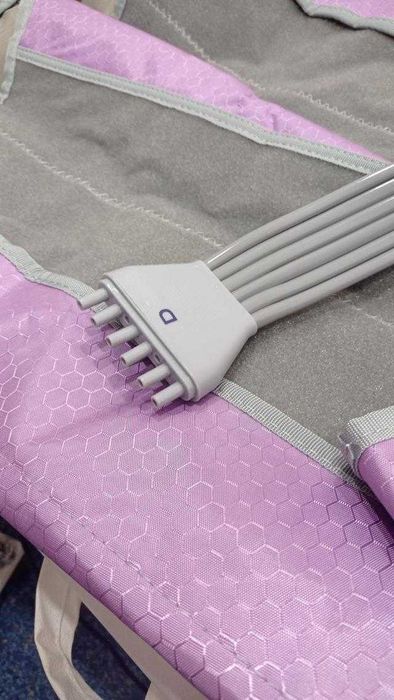 Продам  аппарат прессотерапии 44 канальный BEAUTY LUX SLIMIG PROF