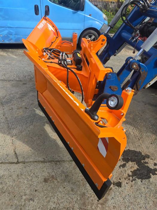 Pług śnieżny strzałka Volant hydrauliczny składany euro tuz 2,5-3,2m
