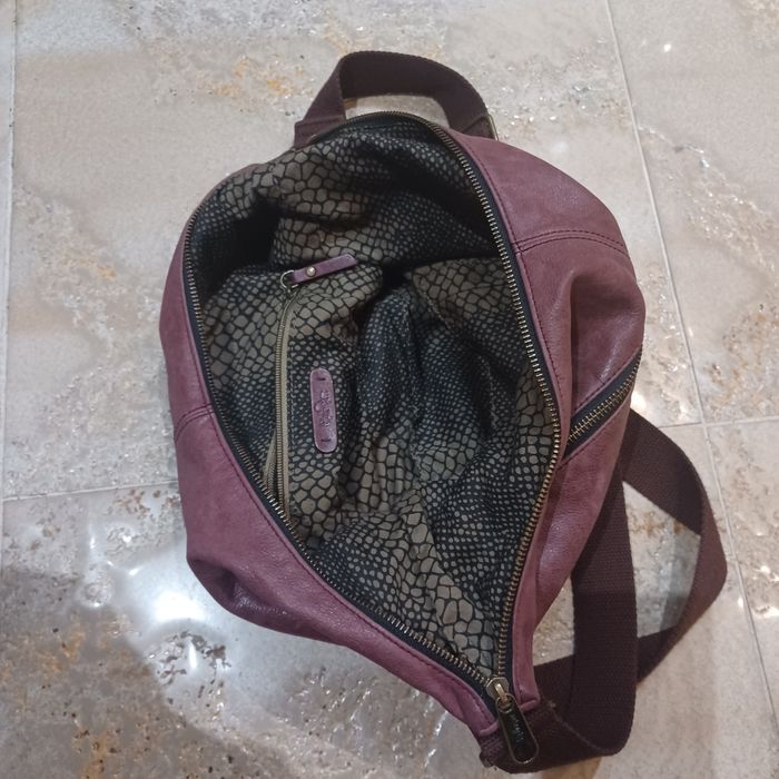 Duża torebka KIPLING skórzana  / salon 489 zł