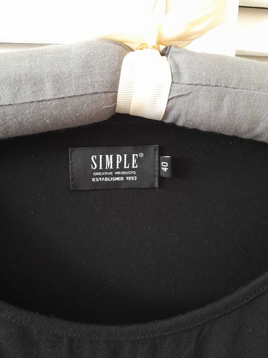Simple tshirt czarny 40 bluzka