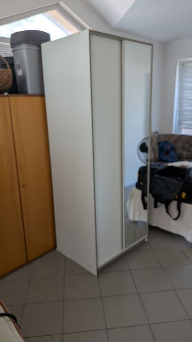 Szafa Ikea Trysil 80x61x202 przesuwne drzwi lustro Biała