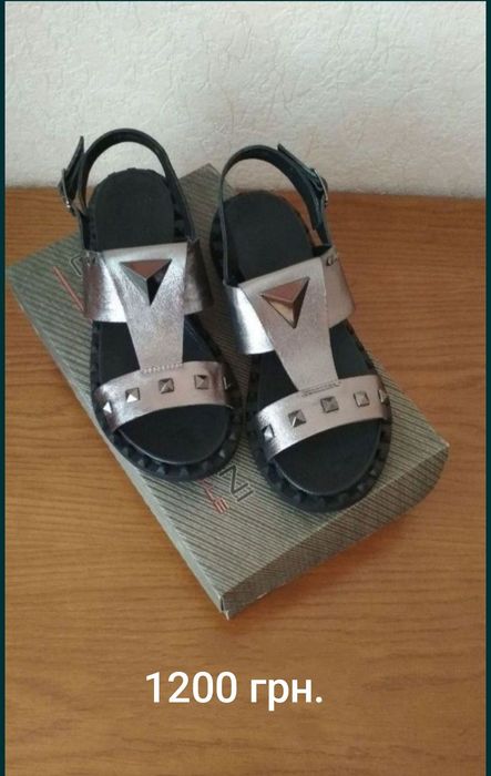 Босоножки женские кожаные