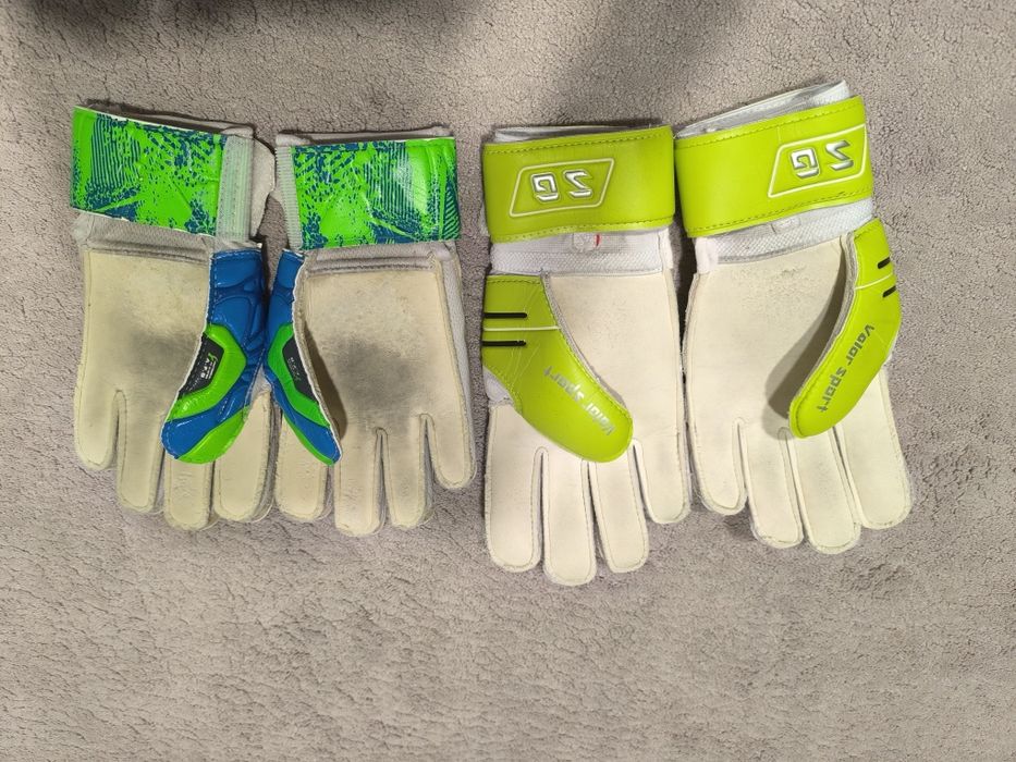 Rękawice bramkarskie r.8 nowe + 2 pary używanych  gratis