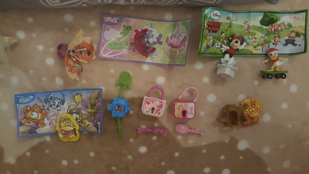 Kinder niespodzianka figurki zamienię