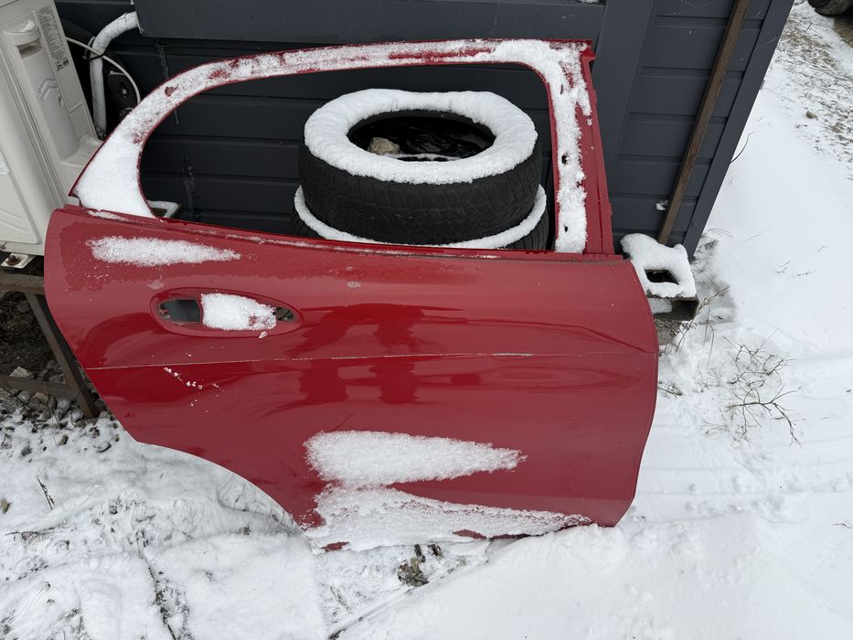 Дверка задня права Mercedes GLA x 156 , A1567320210