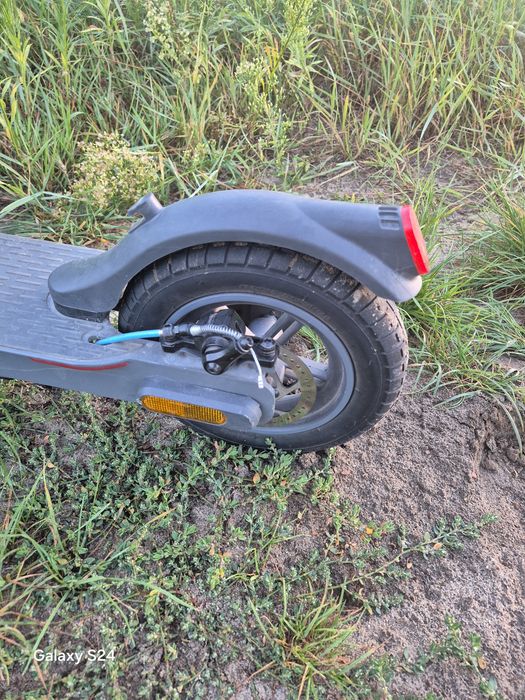 Motus Scooty 10 lite