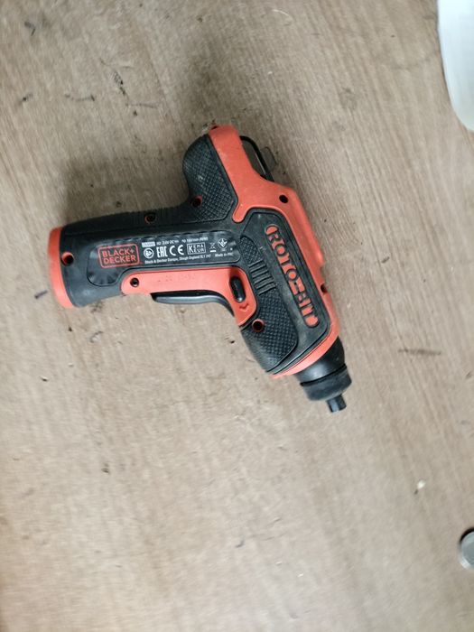 Mini wkrętarka Black Decker sprawna