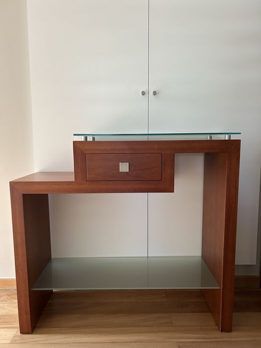 Consola/aparador em cerejeira