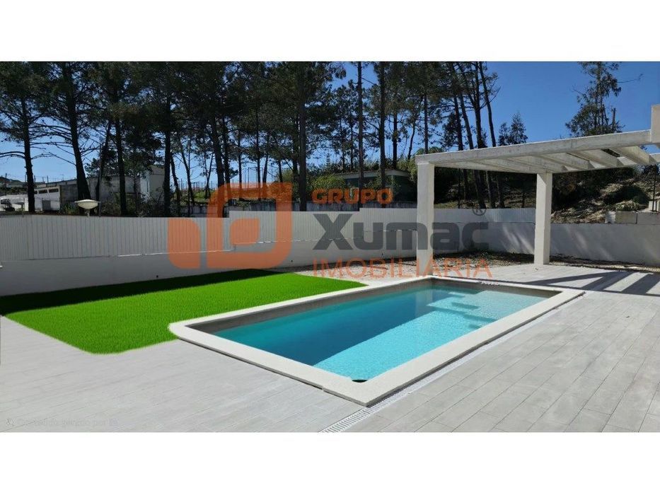 Moradia T4 Contemporânea c/ Piscina
