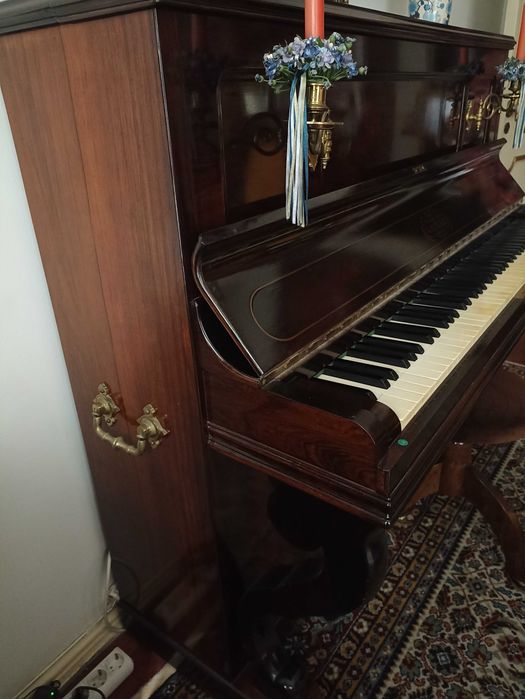 Piano Gaveau Paris Medaille dOr 1878 com banco