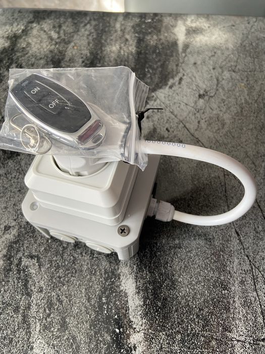 Розетка на пульт