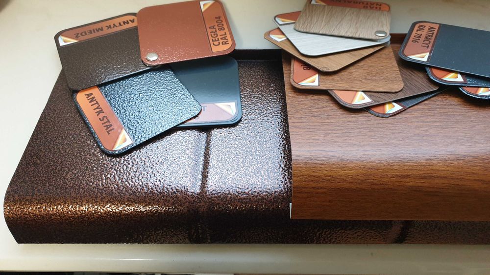 Parapety zewnętrzne stalowe i aluminiowe - wszystkie rodzaje i kolory