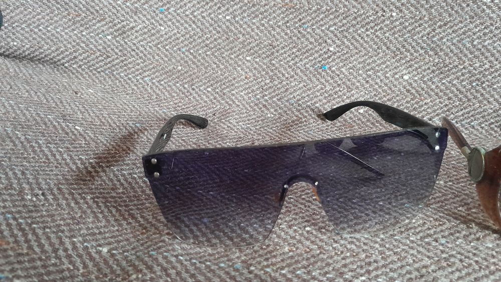 Солнцезащитные очки,разные