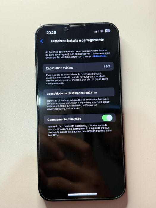 iPhone 13 como novo com capas e películas