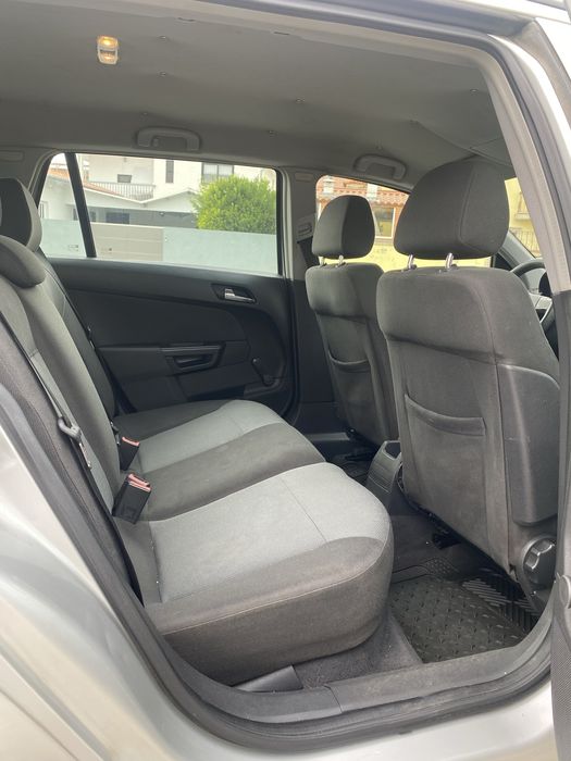 Opel Astra Caravan 165000kms