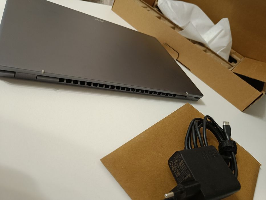 Acer 16 OLED 3K 120Hz i5 13th GDDR5 1TB SSD