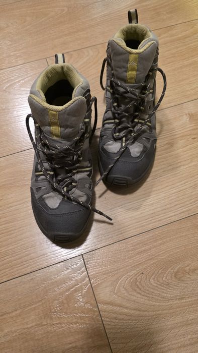 Sprzedam buty  Quechua waterproof rozmiar 36