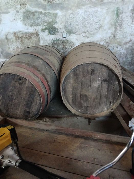 Pipas E prensa de vinho