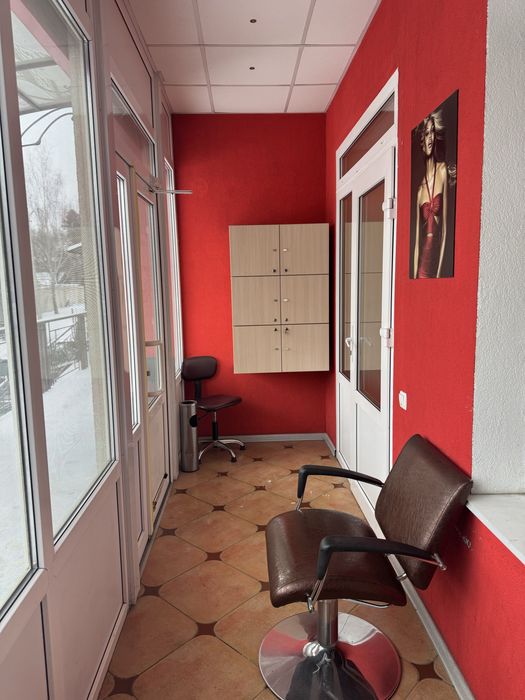 Оренда приміщення, ЦЕНТР, н/б, фасад, недорого.