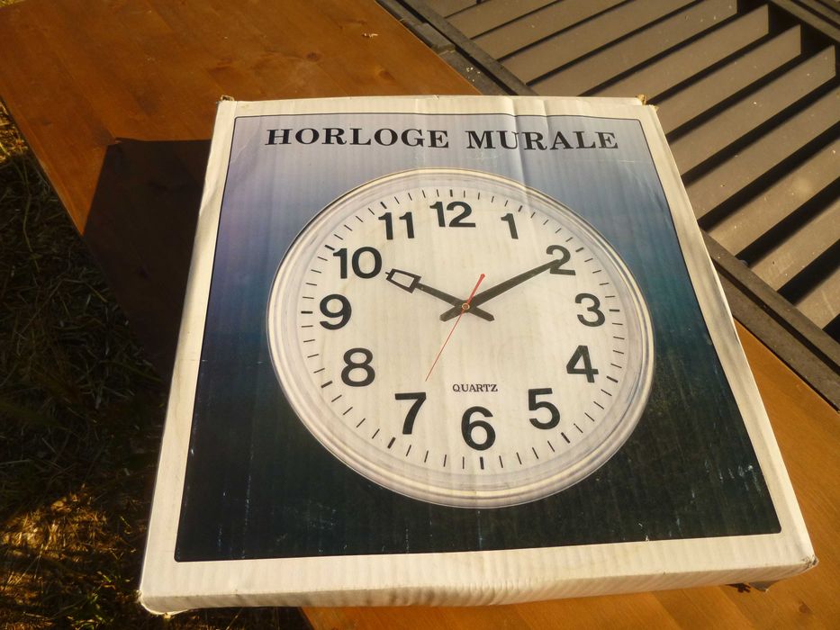 Relógio de parede, 37,5 cm, NOVO