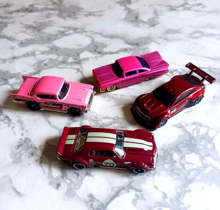 Hot wheels Bugatti, Lamborghini, Skyline, escort, McLaren ford mazda Cadillac alfa romeo honda civic impala corvette  batmobile