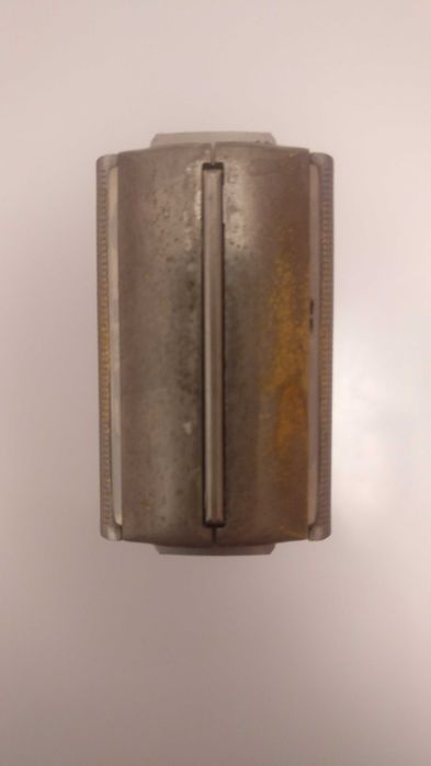 Станок Gillette (безпечна бритва / безопасная бритва).