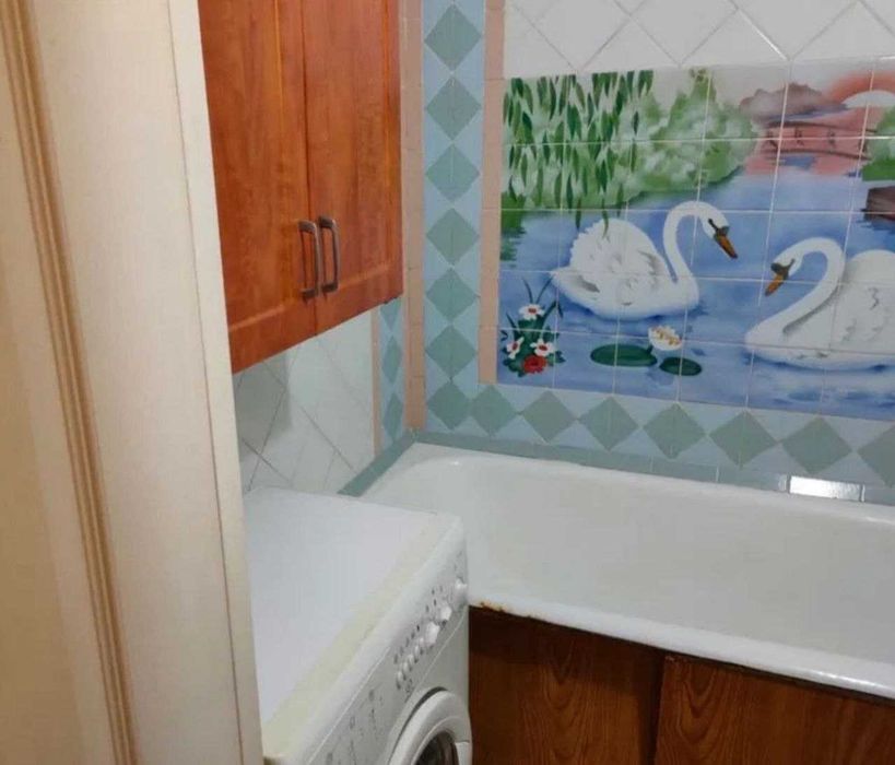 Сдам 1 кімнатна  32 м²