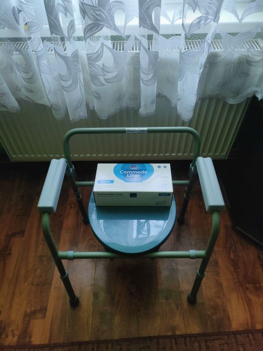 Krzesło toaletowe sanitarne toaleta dla niepełnosprawnych