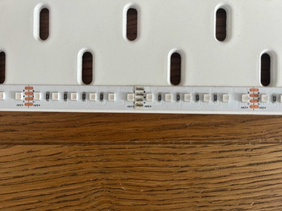 Tablica perforowana IKEA SKADIS z podświetleniem LED RGB