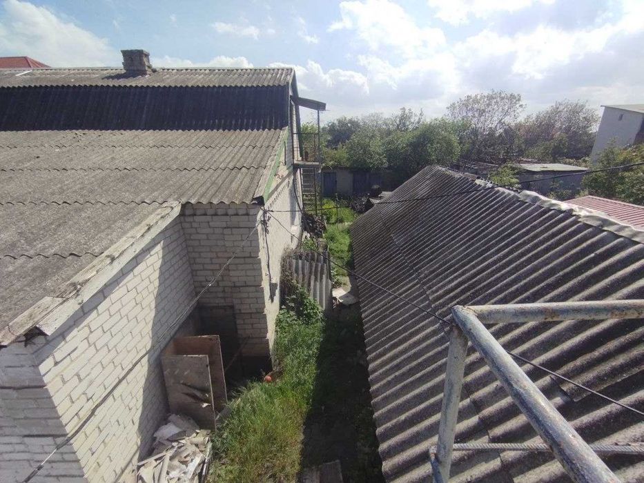 Продам Фасадный  участок - дом 9 соток !!!  на ул. Южная дорога