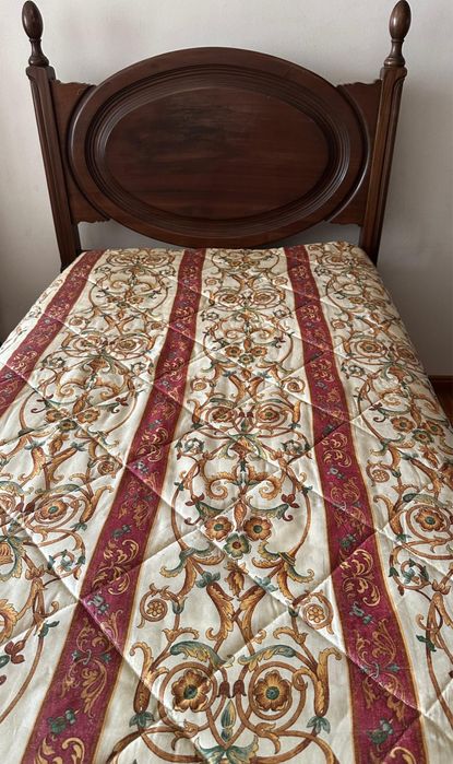 Cama solteiro com colchão