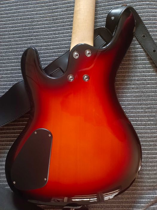 Skyway TB-605 N gitara basowa