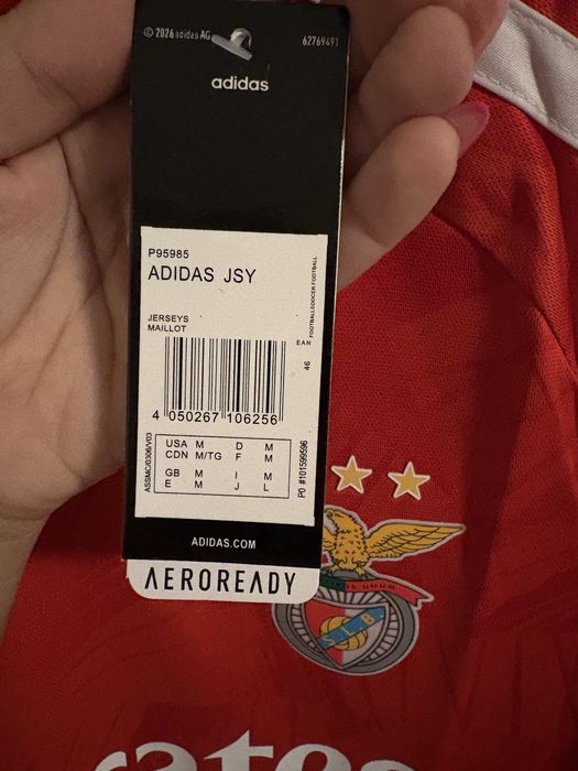 Camisola principal do benfica