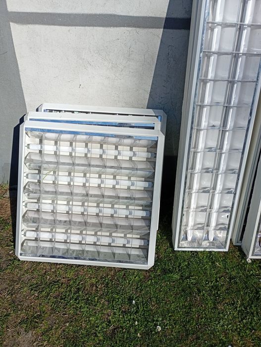 Lampy sufitowe do garażu