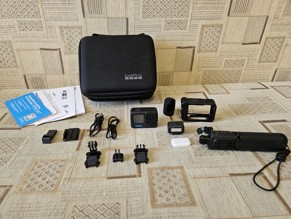 GoPro HERO10 Black Creator Kit + Shorty + мікрофон + світло
