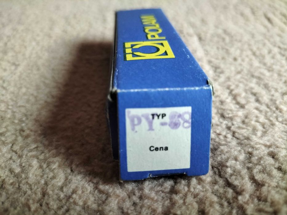 Lampa elektronowa PY88 do telewizora kineskopowego. Dioda prostownicza