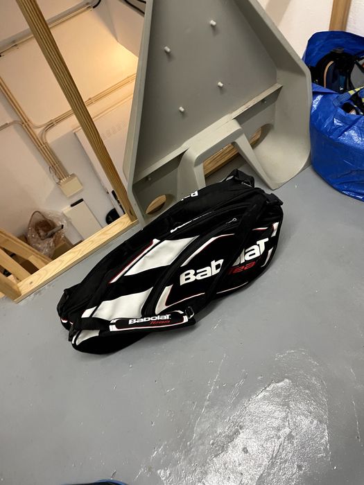 Saco Babolat para 3/4 raquetes de tennis.